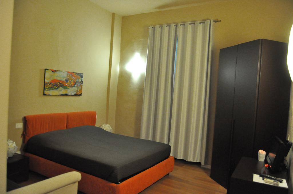 بستويا B&B Al Canto Del Cavour الغرفة الصورة
